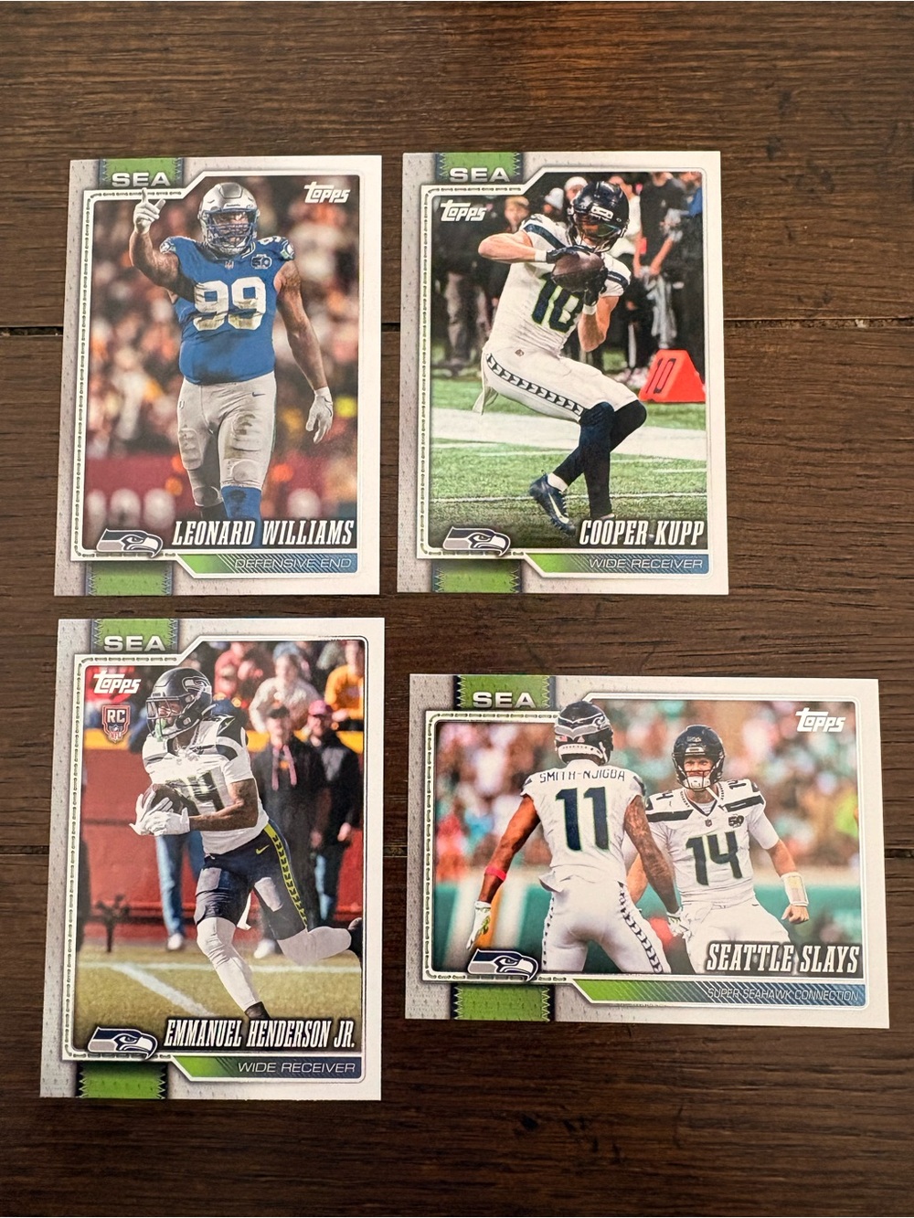 TOPPS SEATTLE SEAHAWKS Set of 4 Football Collectible Trading Cards MINT